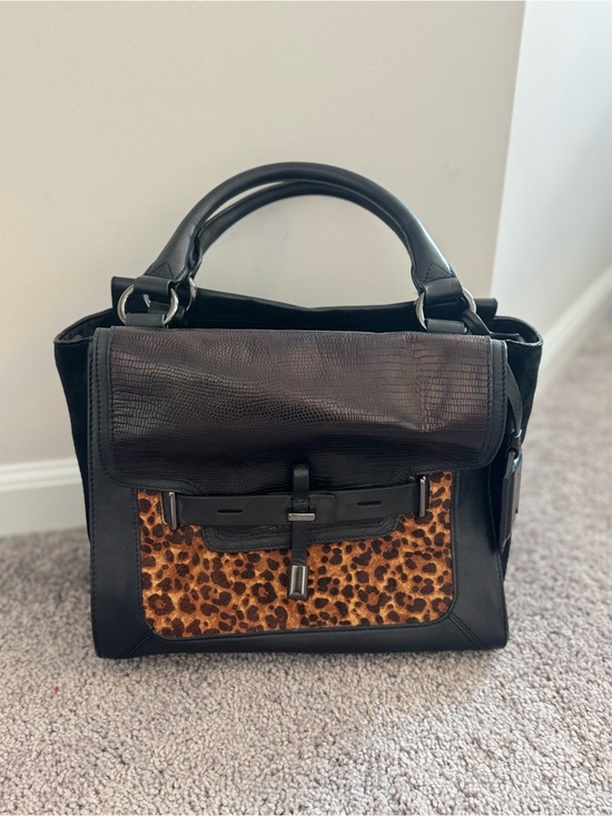 Vince Camuto Handbags - Vince Camuto Max Satchel
